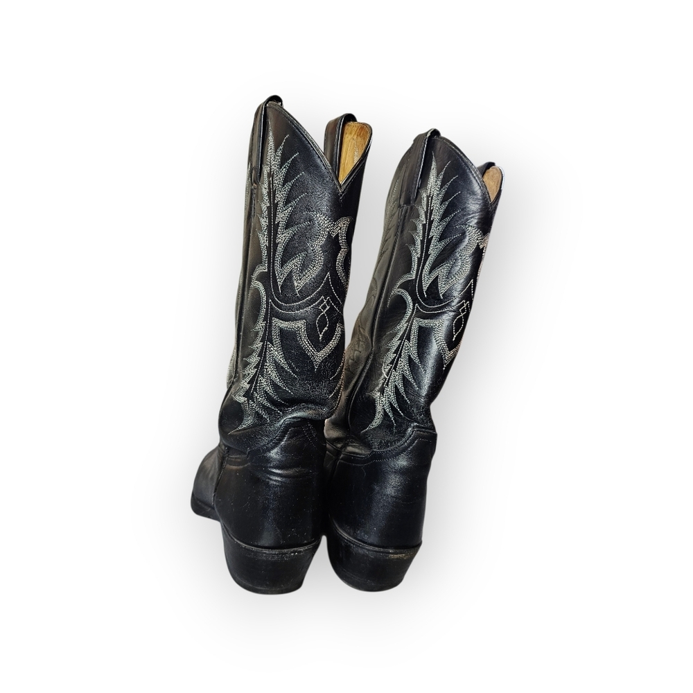 Tony Lama Cowboy Boots | The Standard of the West Since 1911 - Picture 4 of 7
